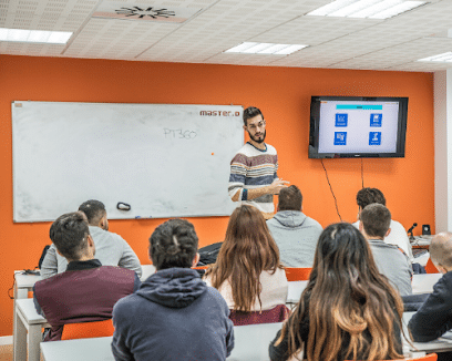 fotografía  Academia Oposiciones y Cursos | MasterD Jerez Academia de exámenes civiles en Jerez de la Frontera