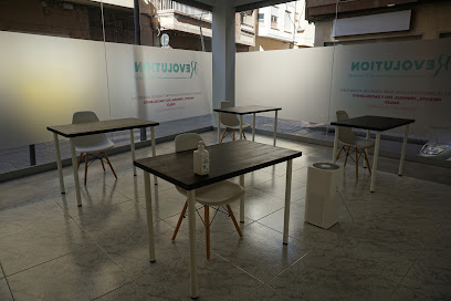 Academia Revolution Centro educativo