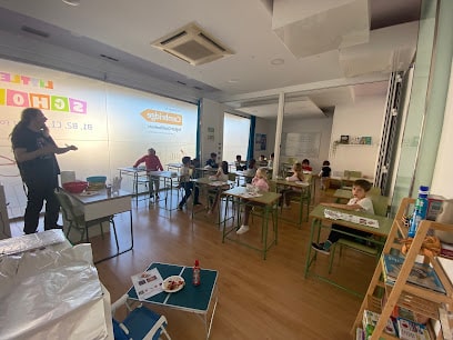 Academia de Inglés en Aguadulce | Little School Academia de idiomas