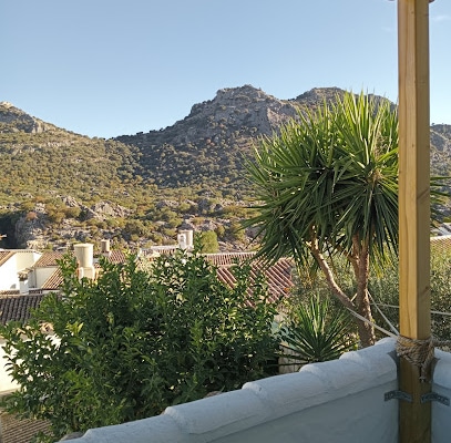 fotografía  Albergue Federación Andaluza de Espeleología Hotel en Villaluenga del Rosario