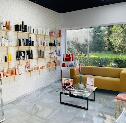 fotografía  Ana F. Woman Zone Peluquería en Jerez de la Frontera