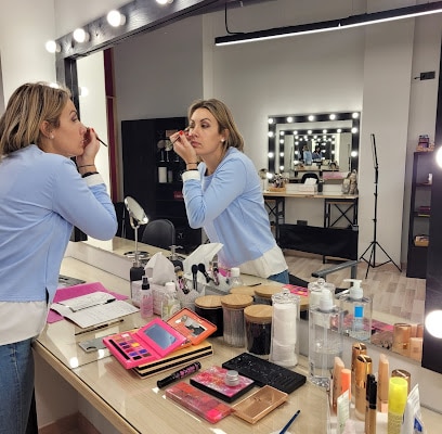 Apolo Makeup - Estudio de Maquillaje Profesional - Maquilladora Profesional Novias