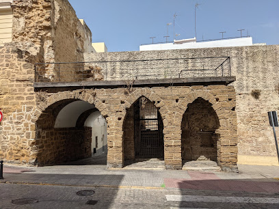 fotografía  Arco de los Blanco Lugar de interés histórico en Cádiz