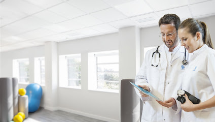 fotografía  Asepeyo Médico especializado en medicina laboral en Cádiz