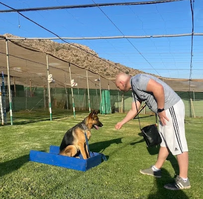 Asociación Canina El Ejido Entrenador de mascotas