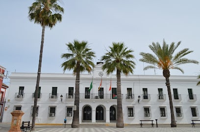 fotografía  Ayuntamiento De Trebujena Centralita Ayuntamiento en Trebujena