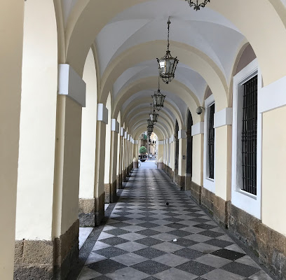 fotografía  Ayuntamiento de Cádiz Asuntos Sociales Oficina de gobierno local en Cádiz