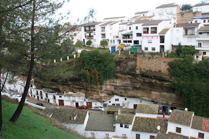 fotografía  Ayuntamiento de Setenil de las Bodegas Ayuntamiento en Setenil de las Bodegas