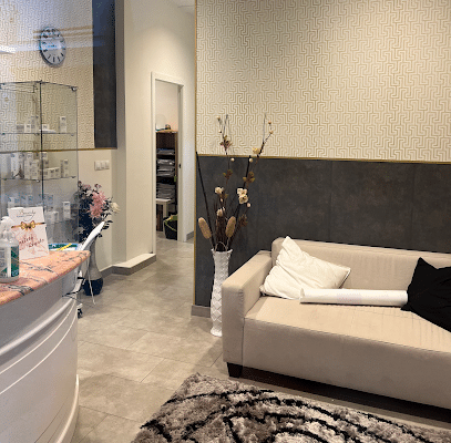 fotografía BEVERLY ESTHETIC CENTERS Centro de depilación láser en Cádiz