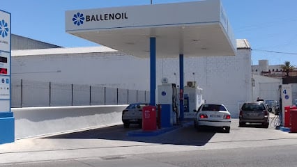 fotografía  Ballenoil San Fernando II Gasolinera en San Fernando