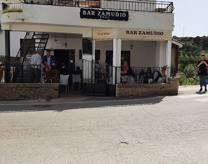 fotografía  Bar Zamudio Bar en Setenil de las Bodegas