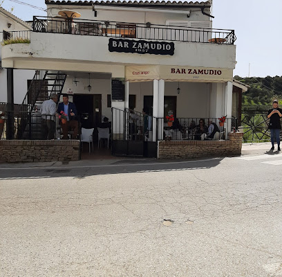 fotografía  Bar Zamudio Bar en Setenil de las Bodegas