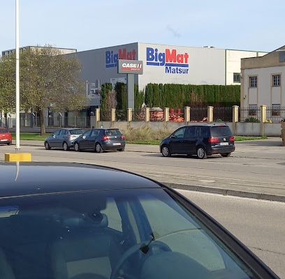 fotografía  Bigmat MATSUR Tienda de materiales para la construcción en Jerez de la Frontera