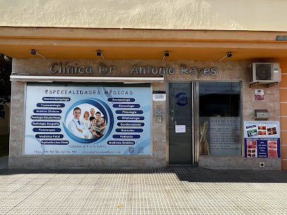 fotografía  CLINICA DR ANTONIO REYES Centro médico en Chiclana de la Frontera