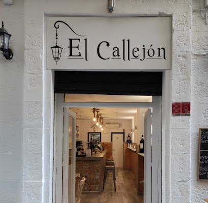 fotografía Café Bar El Callejón Bar de tapas en Cádiz