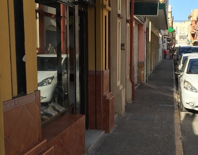 fotografía  Calzados Meiga Zapatería en La Línea de la Concepción