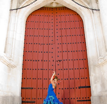 fotografía  Candela Solo Flamenco Tienda de artículos para flamenco en El Puerto de Sta María