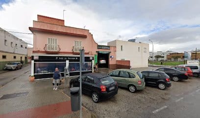 fotografía  Cecauto Mantenimiento y Neumáticos Sergio Tienda de neumáticos en El Puerto de Sta María