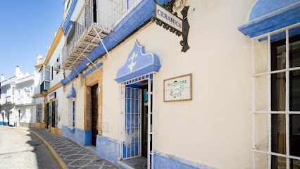 fotografía  Cerámica Creativa Gresierra Tienda de cerámica en Chiclana de la Frontera