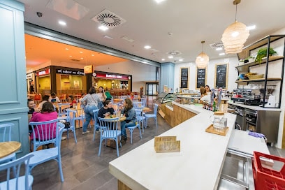 fotografía Charlotte Área Sur Jerez Cafetería en Jerez de la Frontera