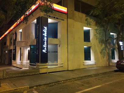 fotografía  Clínica Antonio Juliá. Odontología y medicina estética. Centro de estética en Cádiz