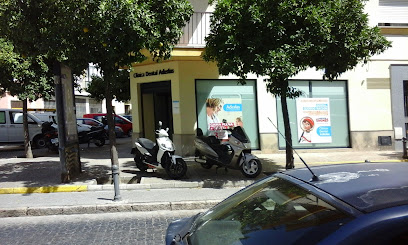 fotografía  Clínica Dental Adeslas Clínica dental en Jerez de la Frontera