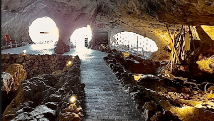 Cueva de las Ventanas Atracción turística