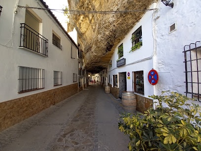 fotografía  Cuevas de la sombra Lugar de interés histórico en Setenil de las Bodegas