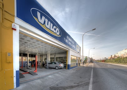 fotografía  DIMA VULCO CADIZ Tienda de neumáticos en Cádiz