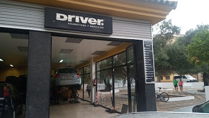 fotografía  DRIVER Neumáticos y servicios Taller de reparación de automóviles en El Puerto de Sta María