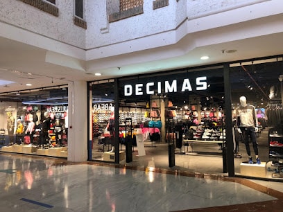 fotografía  Décimas Tienda de ropa de deportes en San Fernando