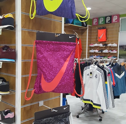 fotografía Dicon Sport Tienda de deportes en Chipiona