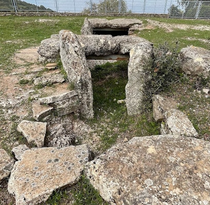 fotografía  Dólmenes de los Tomillos Atracción turística en Alcalá del Valle