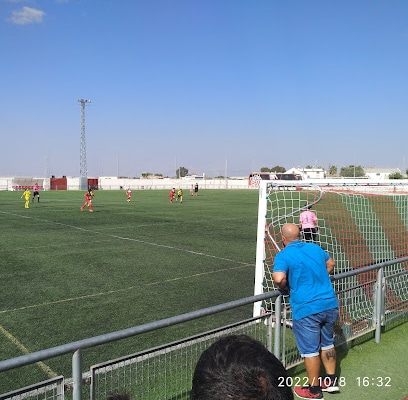 fotografía  Doro Stadium de La Algaida Campo de fútbol en Sanlúcar de Barrameda