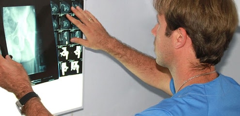 Dr Álvaro Morales Villaescusa Cirujano