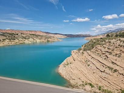 Embalse de Negratín Zona de senderismo