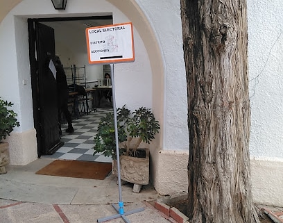 fotografía  Escuela Oficial de Idiomas Academia de idiomas en Chiclana de la Frontera