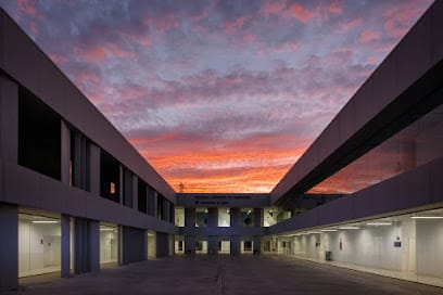 fotografía  Escuela Superior de Ingeniería Universidad en Puerto Real