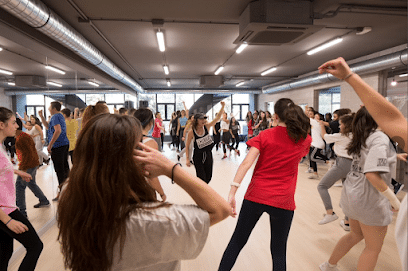 Escuela de Danza Urbana BASMOVE Academia de baile