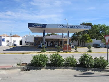 fotografía  Estación De Servicio Santa Ana De La Janda Gasolinera en Benalup-Casas Viejas