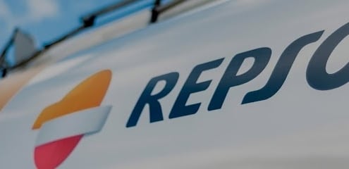 Estacion de Servicio Repsol Carburantes Rmotor S.L. Gasolinera