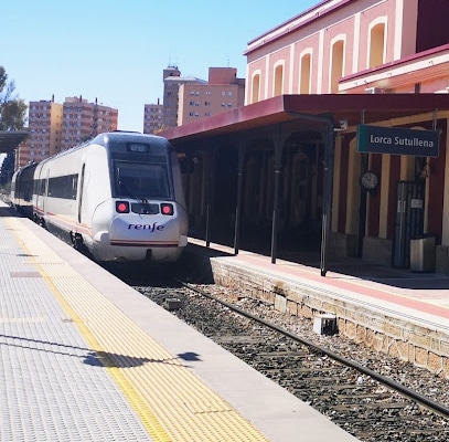 Estación de tren Lorca Sutullena Estación de tren
