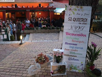 fotografía  Feliz Boda Tienda de artículos para bodas en Jerez de la Frontera