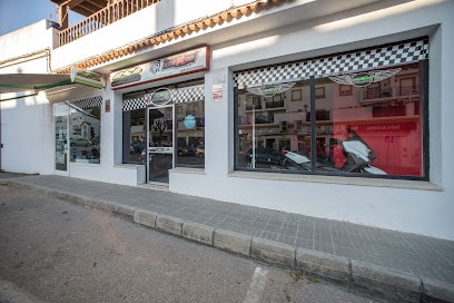 fotografía  GSA MotorSport Tienda de motocicletas en Conil de la Frontera