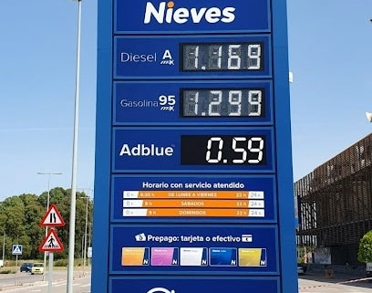 fotografía  Gasolinera Nieves Los Barrios (C.C. Bahía Plaza) Gasolinera en Los Barrios