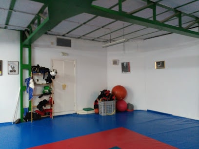 fotografía  Gimnasio Raúl Calvo Gimnasio en Cádiz