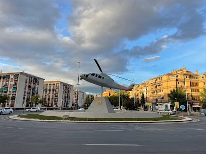 Glorieta de la Aviación Española o Rotonda del Helicóptero Escultura