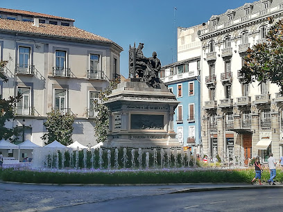 Grupo escultórico Isabel La Católica y Cristobal Colón Escultura