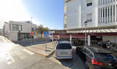 fotografía  Heladeria Cafeteria La Fuente Heladería en Chiclana de la Frontera