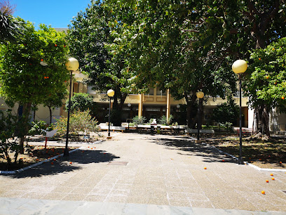 fotografía  IES San Severiano Instituto de secundaria en Cádiz